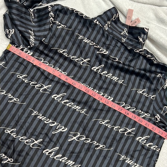 Victorias Secret Satin Sleeping Set - Picture 8 of 8
